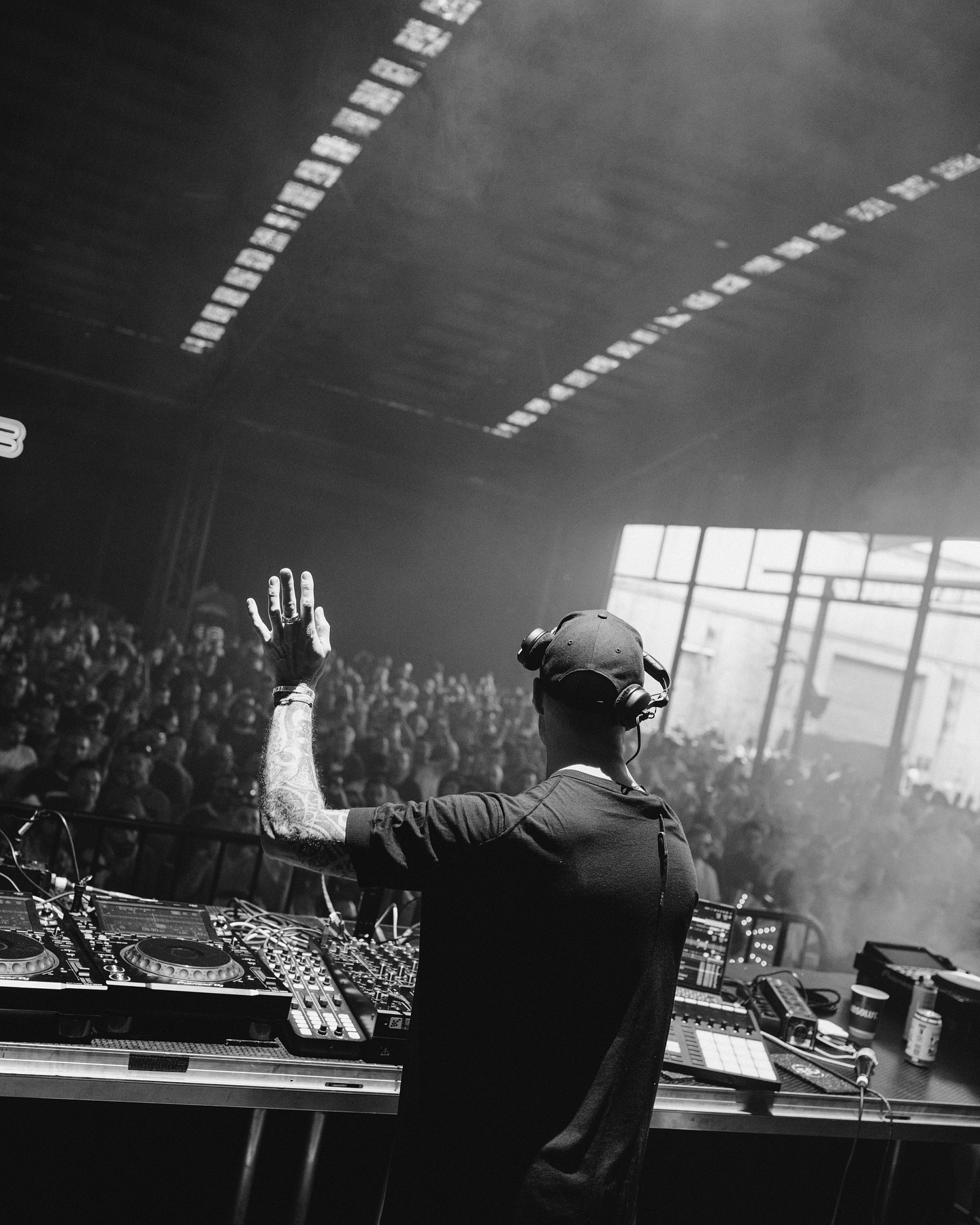 november-was-wild-finishing-it-off-in-melbourne-and-sydney-was-wicked-fun-so-much-love-to-the-@eatth