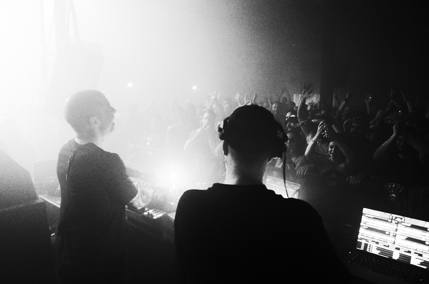 collabs-3000-x-lofi-much-love-to-the-dancers-and-the-@lofi-5