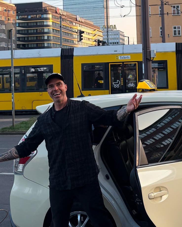 doesnt-matter-how-tiring-the-schedule-when-you-step-in-a-club-and-the-vibe-is-strong-nothing-can-bea-1