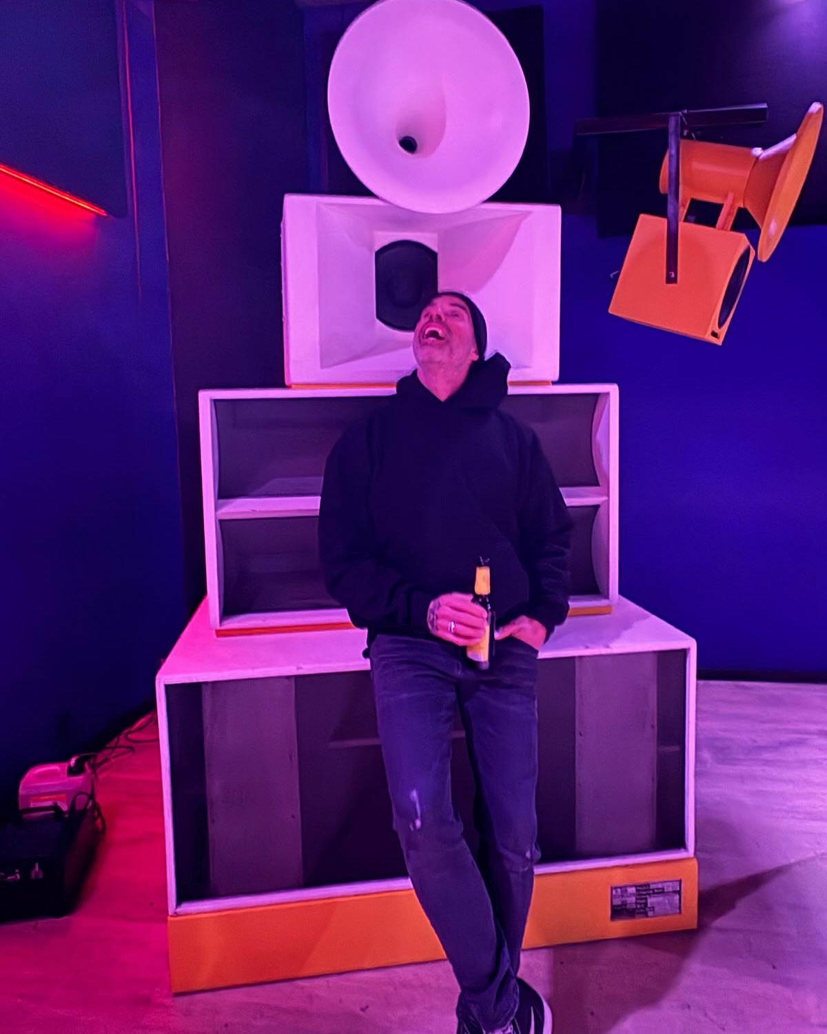 nothing-beats-the-intimacy-of-a-6hr-set-in-a-small-club-with-a-killer-soundsystem-surrounded-by-a-cr-2