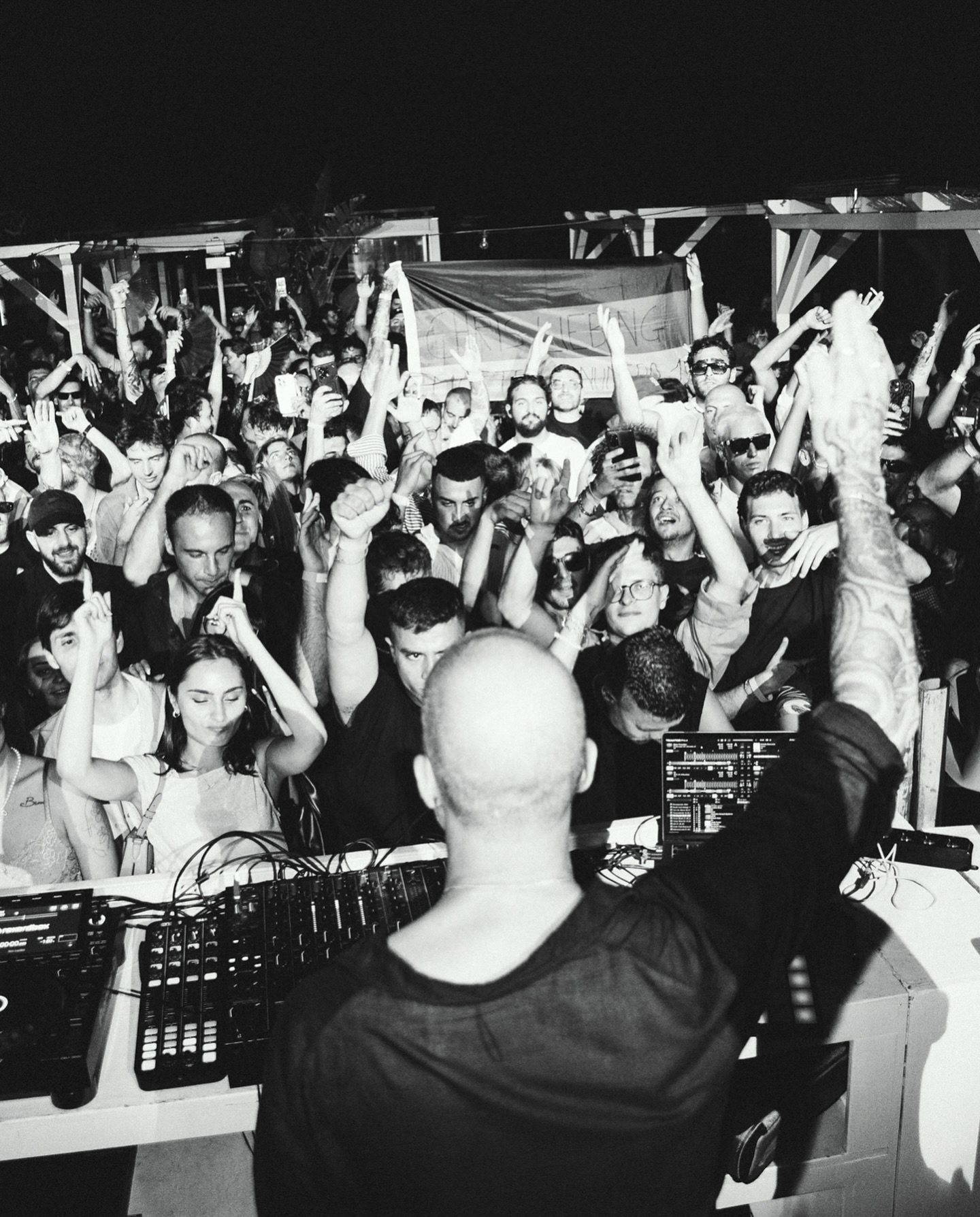 this-one-was-🪩-the-energy-at-@settepuntonove-was-amazing-if-you-havent-been-you-need-to-go-2